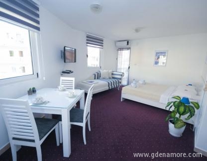Budva Inn Apartments, , logement privé à Budva, Monténégro