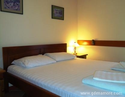 Apartments Maslina-Savina, , private accommodation in city Herceg Novi, Montenegro